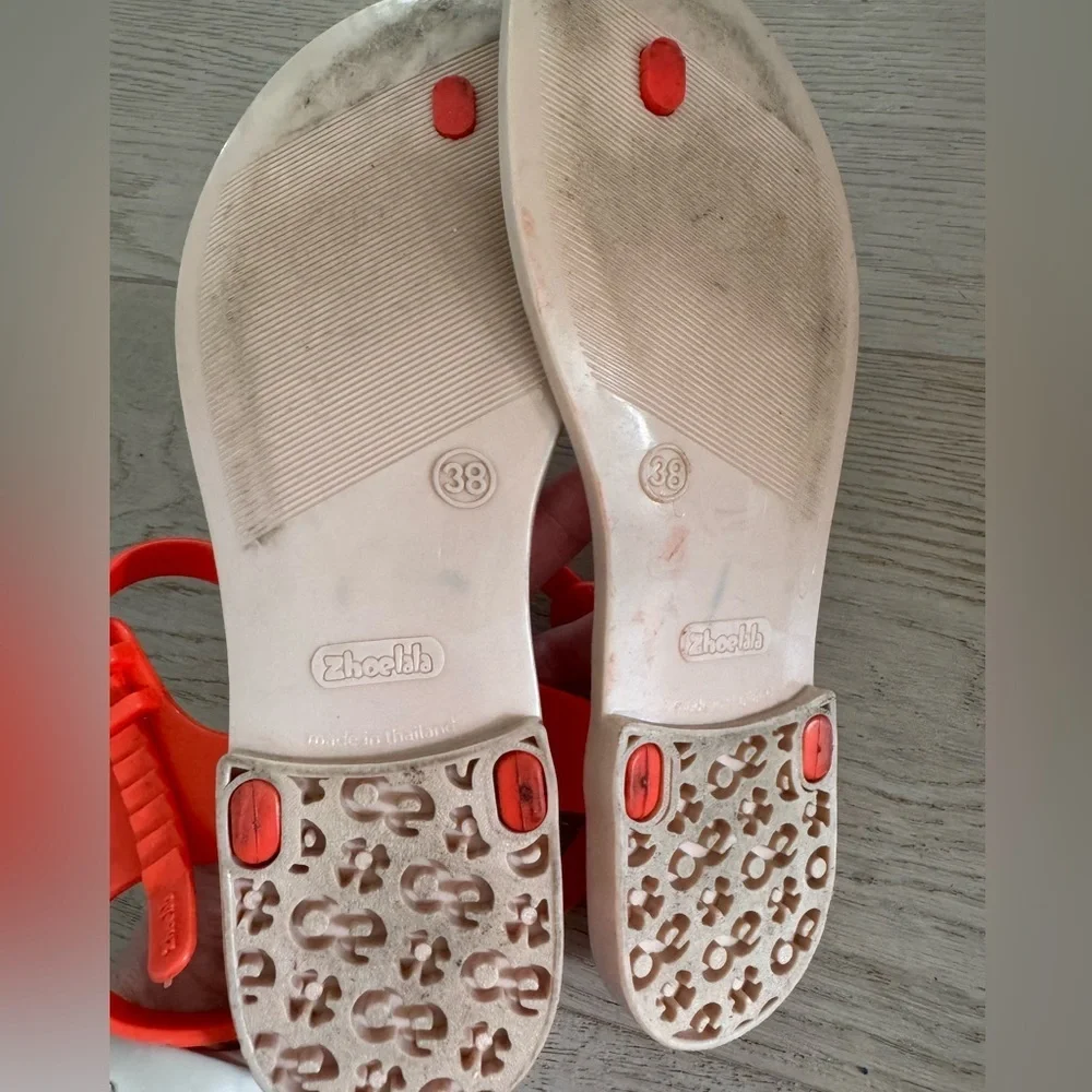 Zhoelala Kiss lightweight silicone sandals size 38